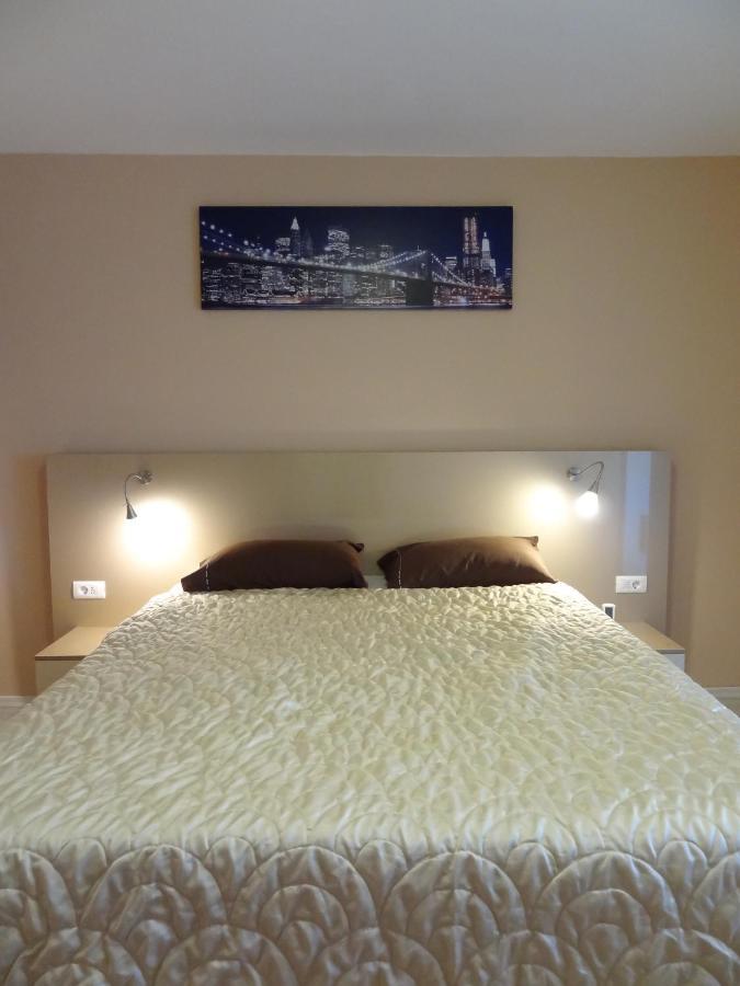 Lvc,Lac & Nyc Apartshotel Faleza Galati  Exterior photo